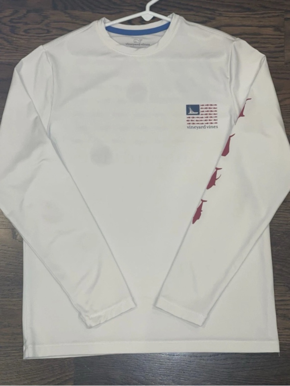 Vineyard Vines Harbor Performance Tee, specifically featuring Fish Flag Graphics